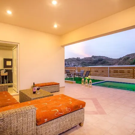 Mefomi Villa